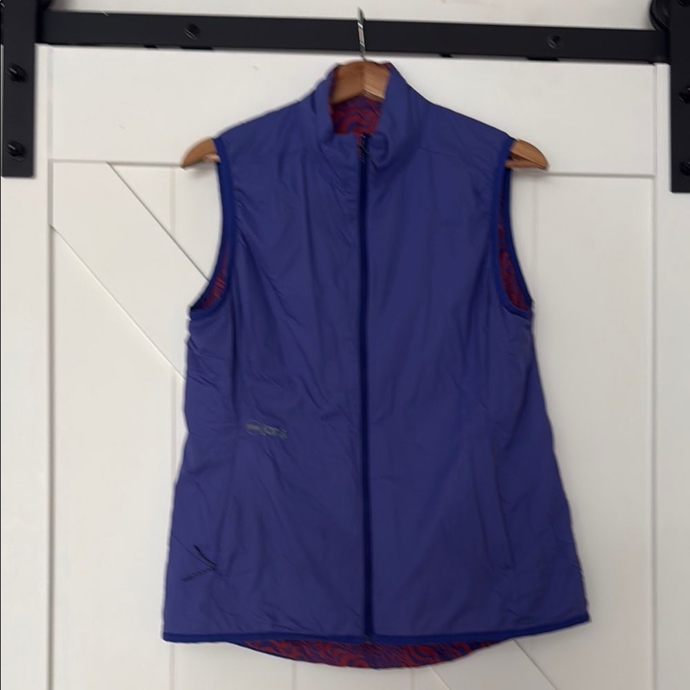 Janji reversible pack down vest